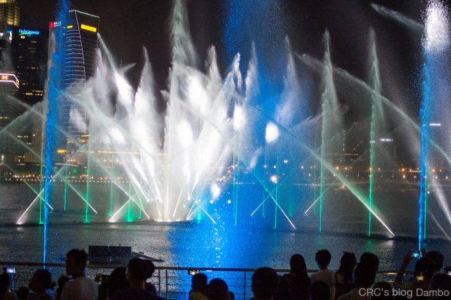 シンガポール光と水のショー