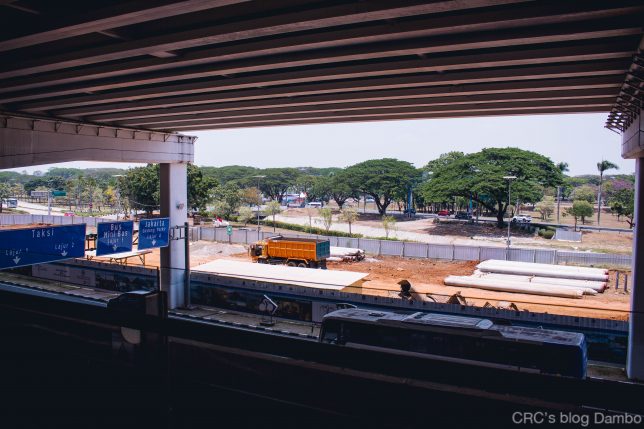 ジャカルタ空港前の工事の様子